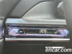 BMW 7-Series 740i sDrive Design Pure Excellence 2023 года из Южной Кореи