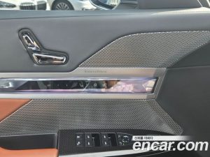 BMW 7-Series 740i sDrive Design Pure Excellence 2023 года из Южной Кореи