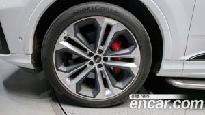 Audi Q7 55 TFSI 4WD Premium 2023 года из Южной Кореи
