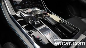 Audi Q7 55 TFSI 4WD Premium 2023 года из Южной Кореи