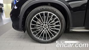 Mercedes-Benz GLC-Class GLC300 4MATIC AMG Line 2024 года из Южной Кореи