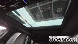 Mercedes-Benz GLC-Class GLC300 4MATIC AMG Line 2024 года из Южной Кореи