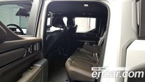 Kia Tasman 2.5T Бензин 2WD 2026 года из Южной Кореи