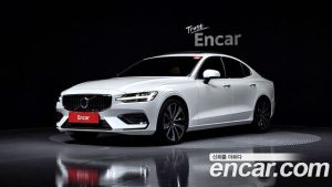 Volvo S60 B5 Ultra Bright 2025 года из Южной Кореи