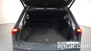 Volkswagen Tiguan 2.0 TDI Prestige 2023 года из Южной Кореи