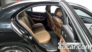 Mercedes-Benz E-Class E250 Avantgarde 2023 года из Южной Кореи