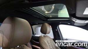 Mercedes-Benz E-Class E250 Avantgarde 2023 года из Южной Кореи