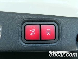 Mercedes-Benz E-Class E300e 4MATIC Exclusive 2023 года из Южной Кореи