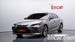 Lexus ES Executive 2025 года из Южной Кореи