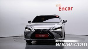 Lexus ES Executive 2025 года из Южной Кореи