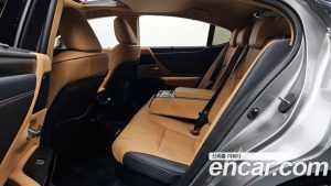Lexus ES Executive 2025 года из Южной Кореи