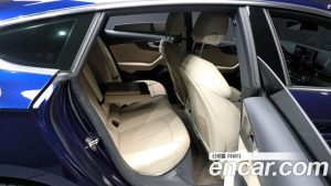 Audi A5 40 TFSI 4WD Premium Sportback 2023 года из Южной Кореи