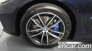 BMW 5-Series 523d M Sport 2023 года из Южной Кореи