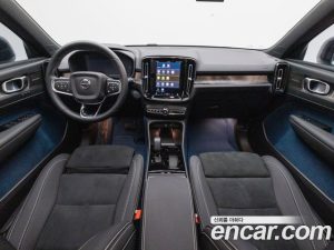 Volvo XC40 Twin ULTIMATE 2024 года из Южной Кореи