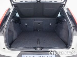 Volvo XC40 Twin ULTIMATE 2024 года из Южной Кореи