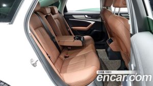 Audi A6 45 TFSI 2023 года из Южной Кореи