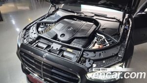 Mercedes-Benz S-Class S500L 4MATIC 2023 года из Южной Кореи