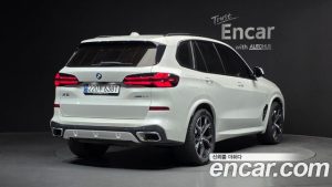 BMW X5 xDrive 40i M Sport 2025 года из Южной Кореи