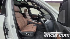 BMW X5 xDrive 40i M Sport 2025 года из Южной Кореи