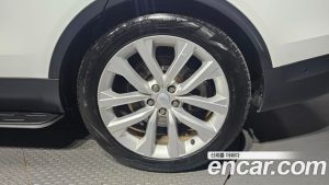 Land Rover Discovery D250 SE 2023 года из Южной Кореи