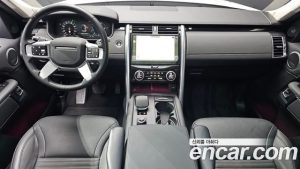 Land Rover Discovery D250 SE 2023 года из Южной Кореи