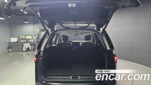Land Rover Discovery D250 SE 2023 года из Южной Кореи