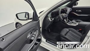 BMW 3-Series 320d Touring M Sport 2023 года из Южной Кореи