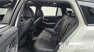 BMW 3-Series 320d Touring M Sport 2023 года из Южной Кореи