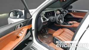 BMW X7 xDrive 40i M Sport 6 2024 года из Южной Кореи