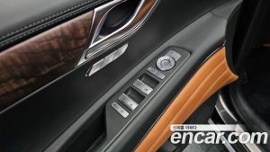 Genesis GV80 2.5T Бензин AWD 2024 года из Южной Кореи