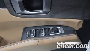 Kia Sorento Бензин 2.5T 2WD 2024 года из Южной Кореи