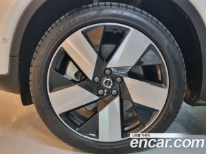 Volvo C40 Twin ULTIMATE 2024 года из Южной Кореи
