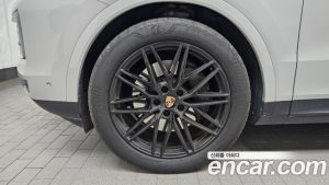 Porsche Cayenne 3.0 Coupe 2024 года из Южной Кореи