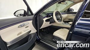 Genesis GV70 2.5T Бензин 2WD 2025 года из Южной Кореи
