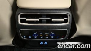 Genesis GV70 2.5T Бензин 2WD 2025 года из Южной Кореи