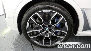 BMW X7 xDrive 40i M Sport 6 2025 года из Южной Кореи