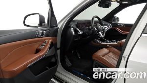 BMW X7 xDrive 40i M Sport 6 2025 года из Южной Кореи