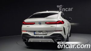 BMW X6 xDrive40i M Sport 2024 года из Южной Кореи