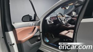 BMW X6 xDrive40i M Sport 2024 года из Южной Кореи
