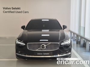 Volvo S90 B5 ULTIMATE Bright 2024 года из Южной Кореи