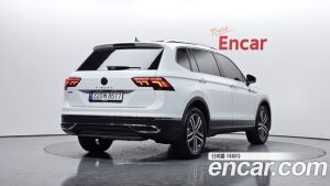 Volkswagen Tiguan 2.0 TSI Prestige 2023 года из Южной Кореи