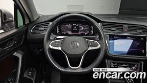 Volkswagen Tiguan 2.0 TSI Prestige 2023 года из Южной Кореи