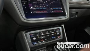 Volkswagen Tiguan 2.0 TSI Prestige 2023 года из Южной Кореи