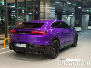 Lamborghini Urus 4.0 V8 SE 2025 года из Южной Кореи