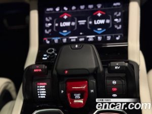 Lamborghini Urus 4.0 V8 SE 2025 года из Южной Кореи