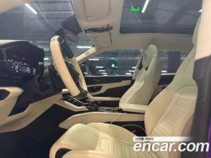 Lamborghini Urus 4.0 V8 SE 2025 года из Южной Кореи
