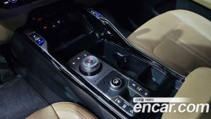 Kia Sorento Бензин 2.5T 2WD 2024 года из Южной Кореи