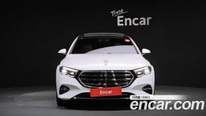 Mercedes-Benz E-Class E450 4MATIC 2024 года из Южной Кореи