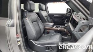 Land Rover Defender 90 P400 X 2024 года из Южной Кореи