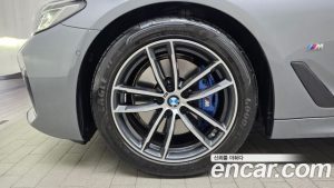 BMW 5-Series 520i M Sport 2023 года из Южной Кореи